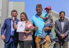 El gobernador encabezó una nueva entrega de viviendas en Rawson