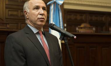 Ricardo Lorenzetti presentó su libro “El nuevo enemigo”, un llamado urgente para evitar el colapso ambiental