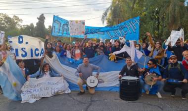 Docentes Autoconvocados: “Se acepta la propuesta y la vuelta a clases”