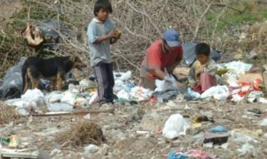 Nuestra Condena: 18 millones de pobres y 3 millones 300 mil indigentes