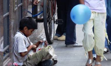 Informe Unicef: dos de cada tres chicos viven en la pobreza