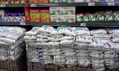 El Kg de azúcar, en 15 días, de $450 a $ 700 en promedio