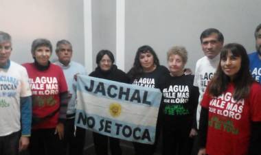 Asamblea Jáchal No se Toca, presentación en Comodoro Py: Reclaman el inicio de juicio por derrame de cianuro en la mina Veladero de San Juan