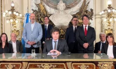 Decreto de Necesidad y Urgencia del Presidente Javier Milei