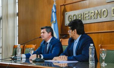 Luego de la “administración” Uñac, el Gobernador Orrego confirmó: “La provincia está en terapia intensiva"