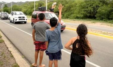 La caravana que une pueblos contra los rompetormentas y exploraciones mineras