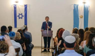 Se rindió homenaje a las víctimas del atentado contra la Embajada de Israel en Argentina