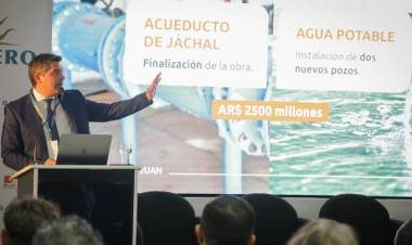 El gobernador Orrego anunció la ejecución de obras hídricas en Jáchal e Iglesia con fondo del Fideicomiso