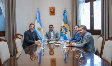 El gobernador Marcelo Orrego recibió a Eduardo Serenellini