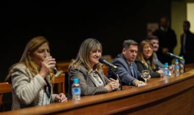 Se amplió el programa “Transformar la secundaria” con más escuelas y profesores de Nivel Superior
