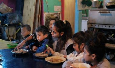 Más de un millón de chicos se van a dormir sin cenar: El demoledor diagnóstico de Unicef