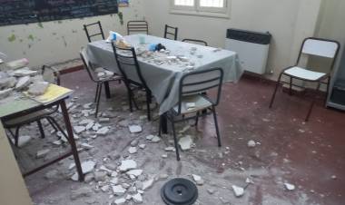 Escuela Agustín Gascón de Niquivil: Luego de la clausura y el traslado de los alumnos a otro edificio, se convoca a una manifestación en la puerta del edificio dañado para el día jueves 5 a las nueve horas