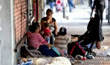 La pobreza trepó al 52,9% y afecta a casi 25 millones de personas