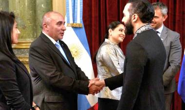 El Presidente del Salvador Nayib  Bukele, en su visita a nuestro país mantuvo un encuentro con autoridades de la Cámara de Diputados de la Nación