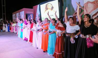 Jáchal: Inolvidable presentación de las 29 candidatas a Paisana Nacional de la Tradición