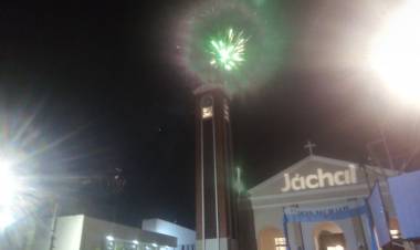 Fiesta de la Tradición  de Jáchal: La noche de apertura en plaza departamental recibió la visita del Gobernador Orrego