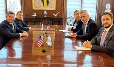 El Gobernador Orrego se reunió con referentes  de la Embajada Argentina en Estados Unidos