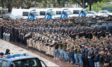 El Gobierno decidió aumentar los sueldos de policías, gendarmes y otras fuerzas de seguridad