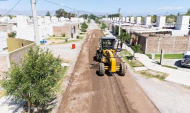 En Rawson y San Martín, el Gobierno comenzó con las obras del Plan de Pavimentos Urbanos
