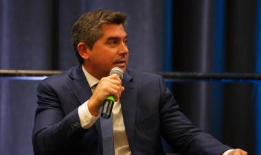 Orrego disertó en el Día de Argentina en la feria minera de Canadá