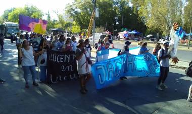 Plenario de UDAP: Por unanimidad determinó un nuevo paro docente por 48 horas para los días 12 y 13 de marzo