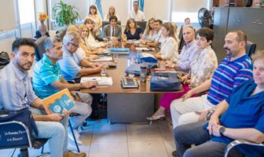 Tras la conciliación obligatoria, los gremios docentes suspendieron el paro