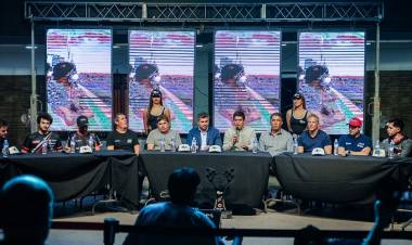 Presentaron El TN y Turismo Carretera 2000 en San Juan