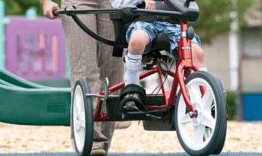 Entregan manociclos y tricicletas una herramienta clave para la inclusión laboral