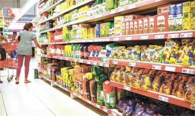 La inflación volvió a bajar y en abril fue del 2,8%. ¿Cuánto necesitó una familia tipo  para no ser pobre?