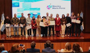 La Cámara de Diputados entregó la Mención de Honor Maestro Mario Pérez 2024. Marcos Carrizo, artista Jachallero, premiado por su obra “Cazadores”