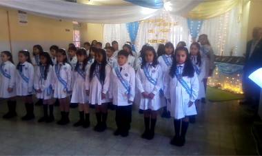 Escuela Antonio Quaranta: Promesa a la Bandera emotiva e histórica