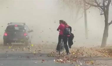Alerta meteorológica  por Viento Zonda para el viernes 1 de agosto