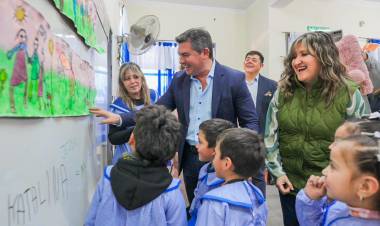Histórico: Orrego inauguró en Mogna la primera escuela secundaria rural de San Juan