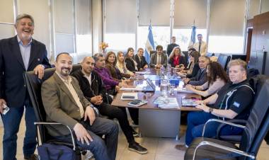 Gobierno de San Juan y gremios docentes lograron un acuerdo en negociación paritaria