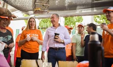 Candidatos del frente Por San Juan caminaron junto a vecinos de Chimbas