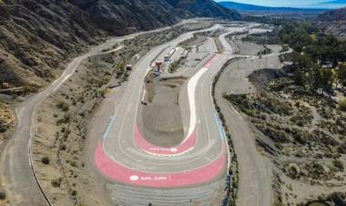 Con 25 sanjuaninos en pista, vuelve la actividad a “El Zonda” Eduardo Copello