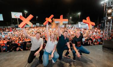 Cierre de Campaña: Orrego y los candidatos de Por San Juan, en un estadio copado por el color naranja: “Tenemos proyectos, programas y la convicción de llevarlos adelante”