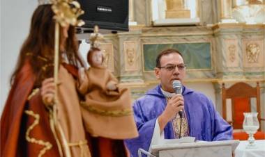 Ordenanza Agua Segura: El Administrador Parroquial del Santuario San José, Presbítero Gustavo Vaca, e instituciones parroquiales, solicitaron al Intendente de Jáchal que haga los análisis en forma urgente