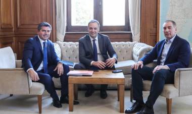 Orrego se reunió con Santilli: "El mejor aliado que puede tener un presidente son los gobernadores"