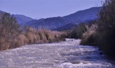 Análisis de agua en Jáchal: "La toma de muestras no pasará del martes"