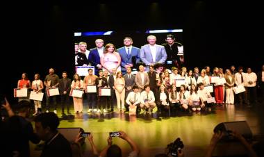 Concurso Literario San Juan Escribe: Ganadores premio “Leónidas Escudero” 2025