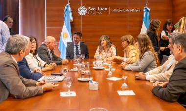 Suman nuevas carreras técnicas universitarias en departamentos alejados 