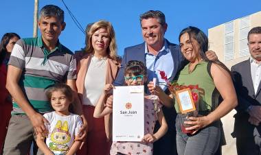 En Jáchal, Orrego entregó 83 viviendas, anunció un pavimento clave y reafirmó el compromiso con la producción sanjuanina 