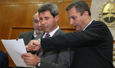 El expresidente de OSSE que aprobó los caños del primo de Uñac ahora es asesor del senador 