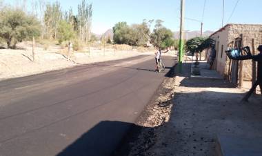 Se concretó la obra de pavimentación de calle Agustín Gómez: “Estamos felices. Se concretó lo tan anhelado desde hace 50 años, por lo menos.”