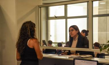 Cómo realizar adición de apellido paterno