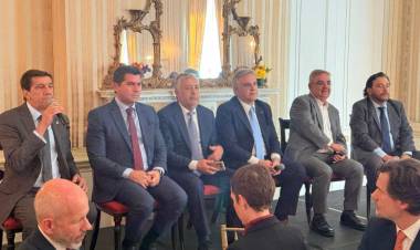 Orrego impulsa el potencial de San Juan ante inversores en Nueva York