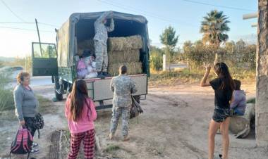 Gendarmería y el Ministerio de Familia asistieron a los pobladores del Puesto “El Colorado”