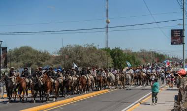 La multitudinaria Cabalgata de la Fe llegó a la Difunta Correa y estrenó un predio completamente renovado