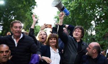 Javier Milei anunció el envío de la reforma electoral: incluirá la eliminación de las PASO, cambios en el financiamiento y Ficha Limpia